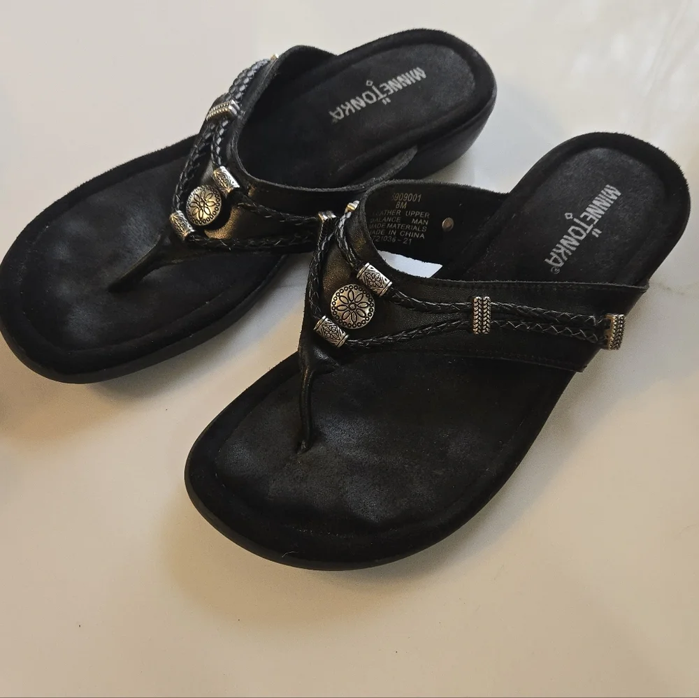 Minnetonka Southwest Black Sandals